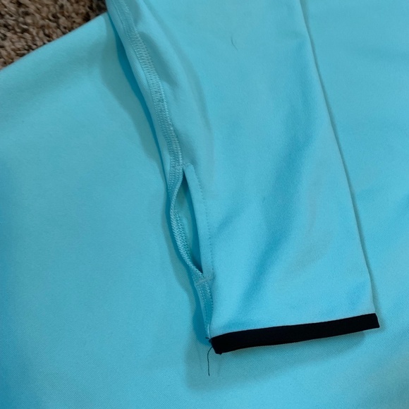 Nike Pro Quarter-Zip W/ Thumbholes - Picture 3 of 6